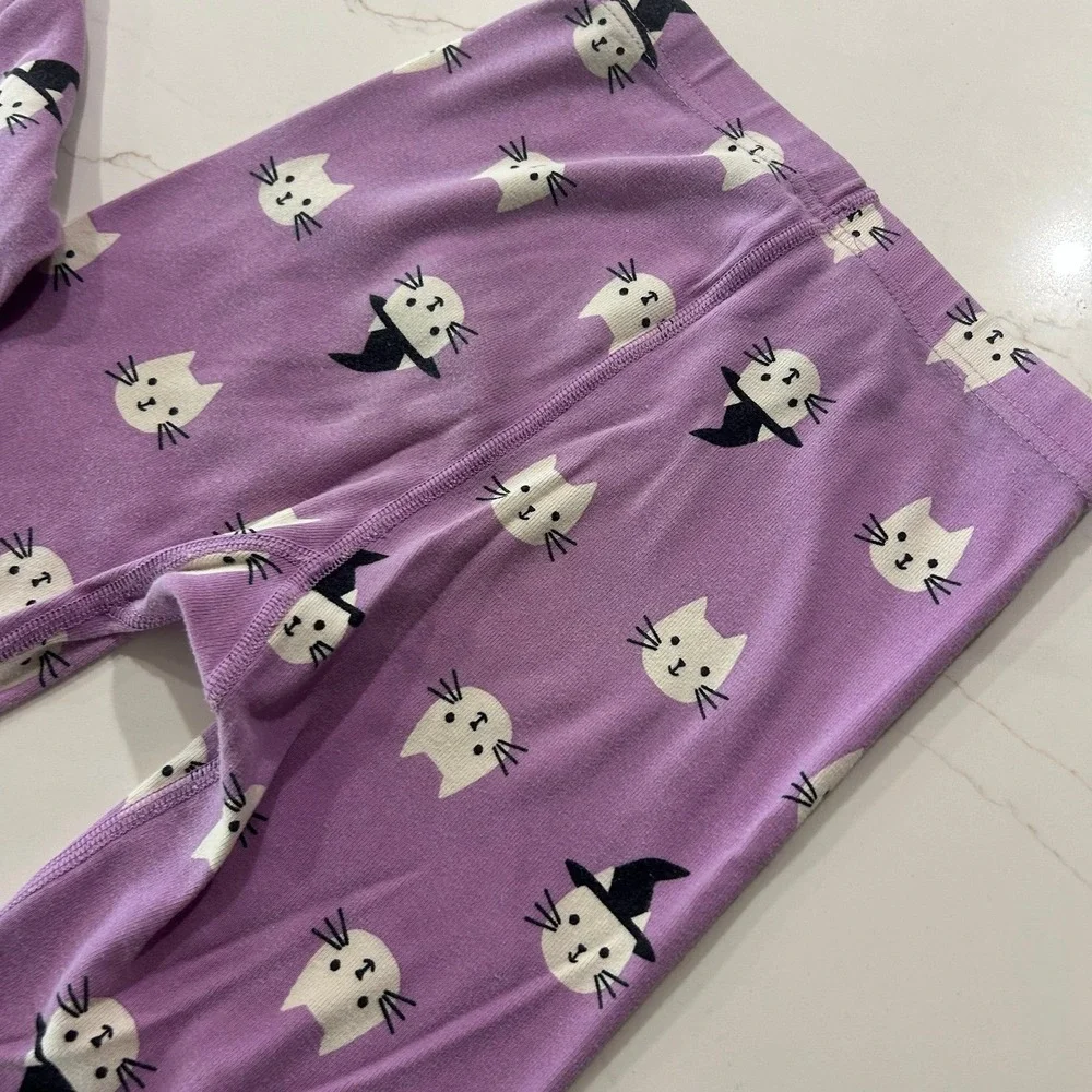 Hanna Andersson Girls Purple Halloween Pajamas with Black & White Cats Size 8